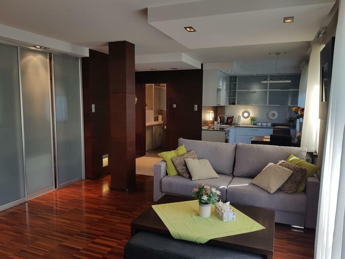 Pod Jasna Gora - Apartament 3 Częstochowa Esterno foto