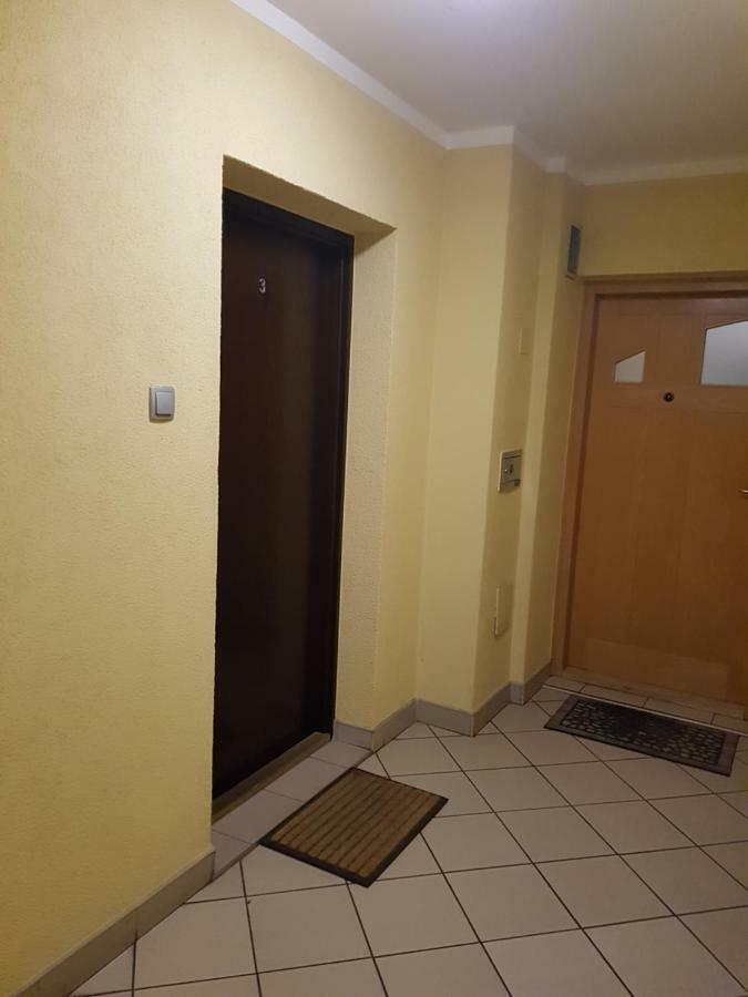 Pod Jasna Gora - Apartament 3 Częstochowa Esterno foto